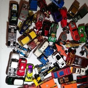 Huge lot of boys cars lesney matchbox hot wheels